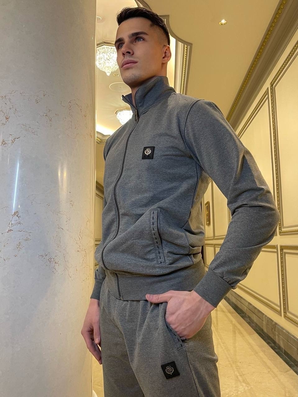 спортивный костюм stone island,серый спортивный костюм,спортивные костюмы,мужской спортивный костюм,спортивный костюм стон айленд