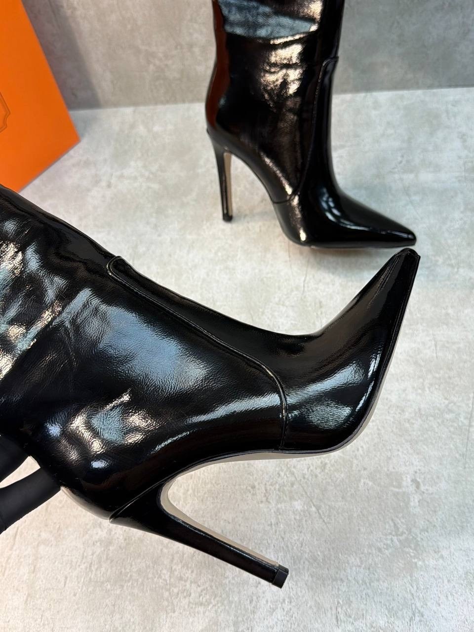 ,сапоги демисезонные лакированные на шпильке magic heels,сапоги демисезонные лакированные на шпильке magic heels цвет бордовый,женские сапоги,сапоги на каблуках