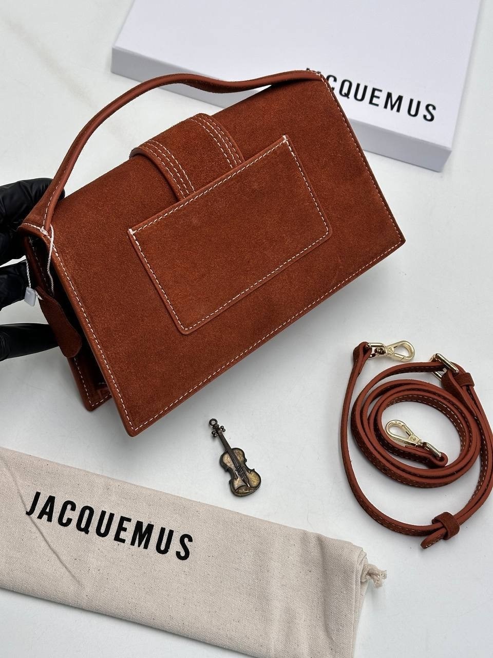сумка jacquemus из натуральной замши,jacquemus сумка,сумка jacquemus коричневый,сумка женская замшевая jacquemus 24x13,сумки женская сумка через плечо