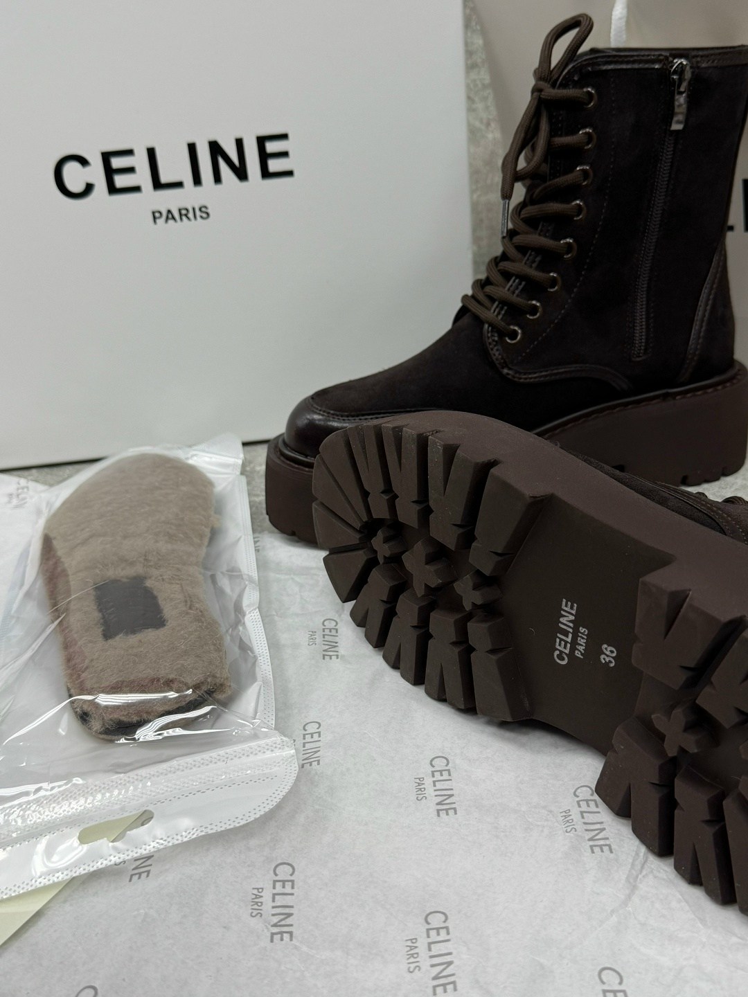 ботинки celine,женские ботинки,,ботинки модные,замшевые ботинки
