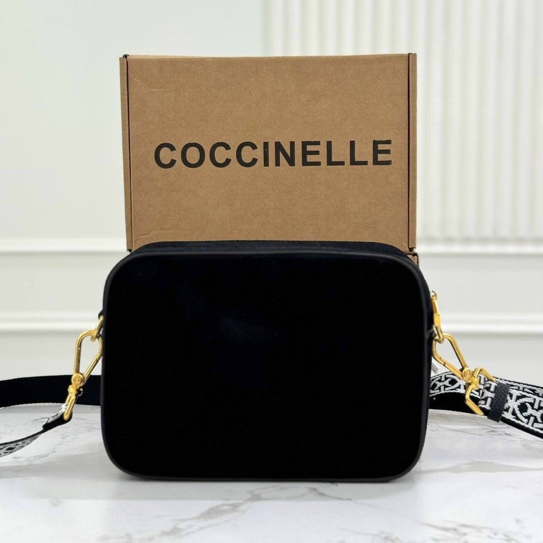 сумка coccinelle,сумка кросс-боди coccinelle beat soft черный,сумка,сумка женская coccinelle,coccinelle сумка на плечо кросс-боди