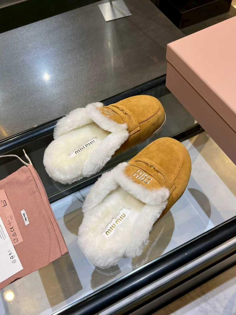 ,макасины miu miu зимние на меху,мюли с мехом,мюли с мехом женские,меховые мюли