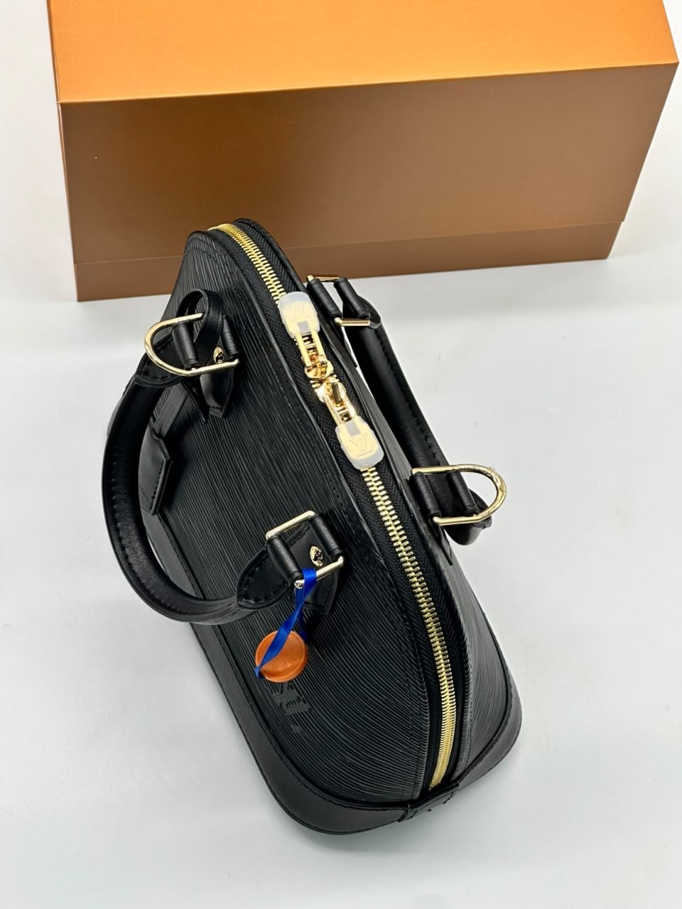 сумки для женщин,сумка,louis vuitton alma bb,женская сумка,сумочка