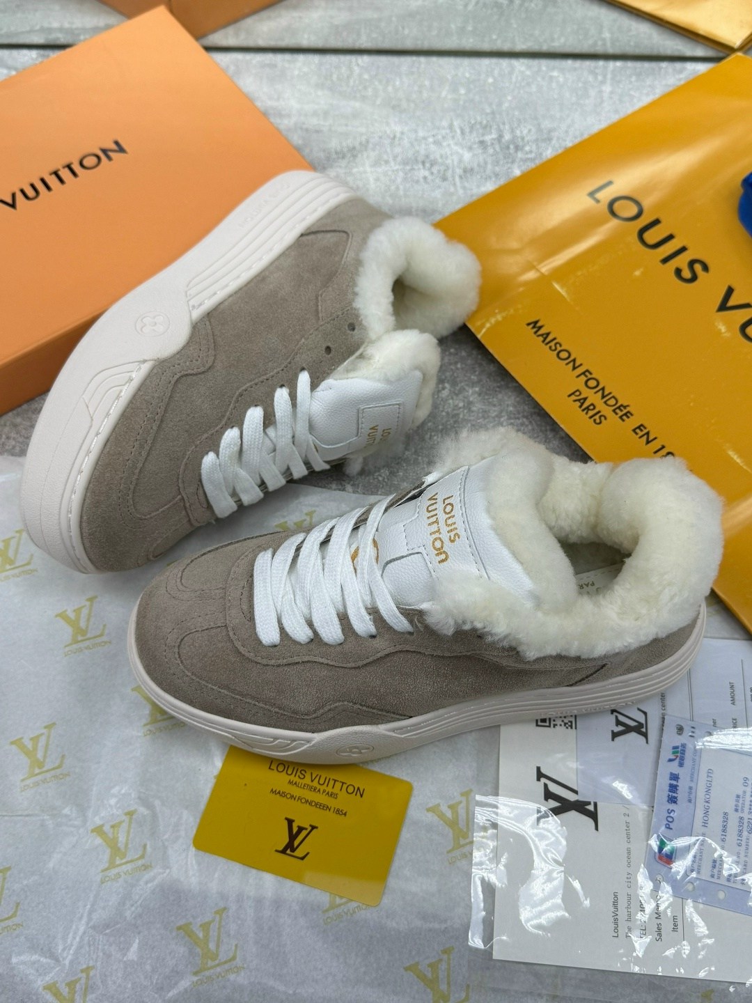 кроссовки женские louis vuitton,louis vuitton зимние кроссовки,кеды louis vuitton time out зимние бежевые,кроссовки louis vuitton,кеды женские зимние louis vuitton lv 36-41