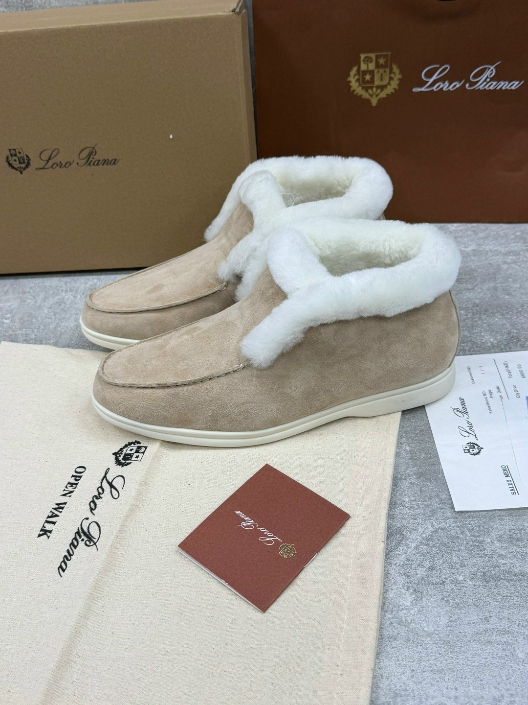 женские лоферы loro piana,зимние замшевые ботинки loro piana open walk бежевые с мехом,ботинки loro piana,лоферы зимние loro piana,лоферы loro piana