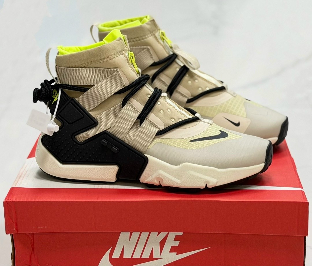 кроссовки nike air huarache gripp,кроссовки nike air huarache,кроссовки nike air huarache gripp triple,nike air huarache gripp,мужские кроссовки nike air huarache