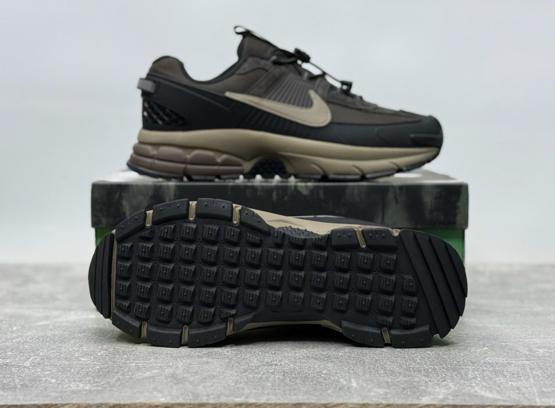 кроссовки мужские nike,мужской кроссовки,кроссовки nike air zoom vomero 5,оригинальные кроссовки,кроссовки