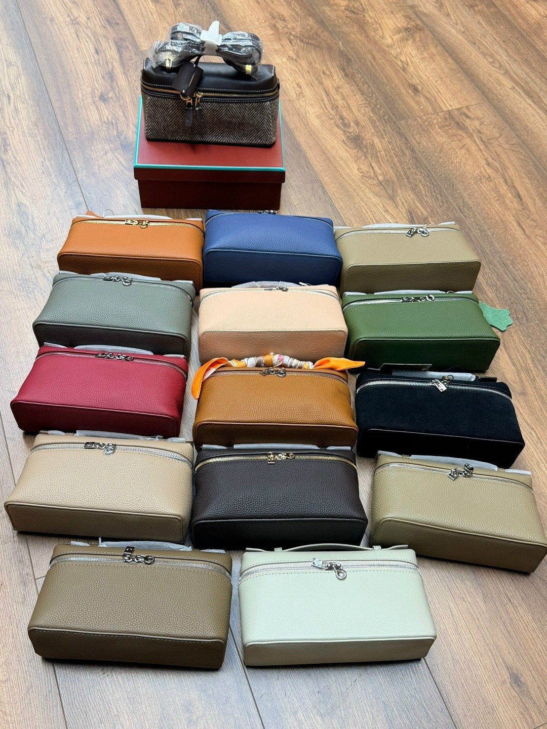 loro piana сумка,сумка,женская сумка,сумка на плечо loro piana,сумки для женщин