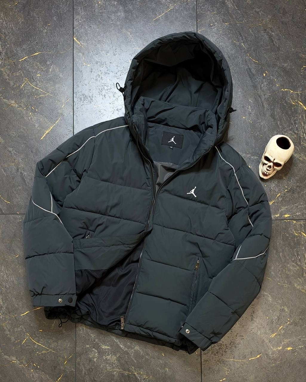 куртка jordan,куртка essentials пуховик air jordan черный,куртка пуховик nike jordan,куртка,пуховик jordan x supreme