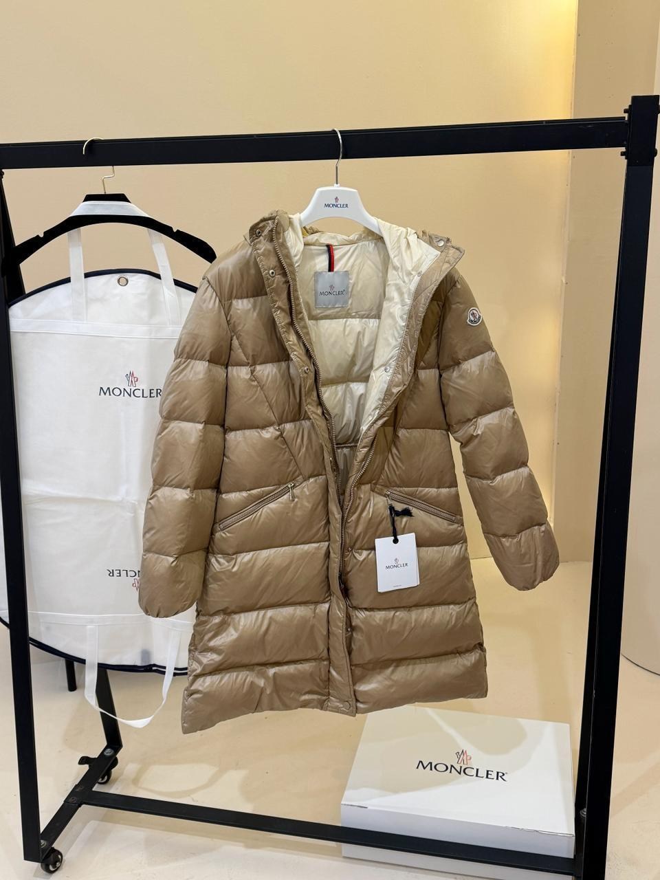 пуховик moncler,женский пуховик moncler,пуховик мужской moncler,пальто пуховое moncler,куртка пуховик moncler
