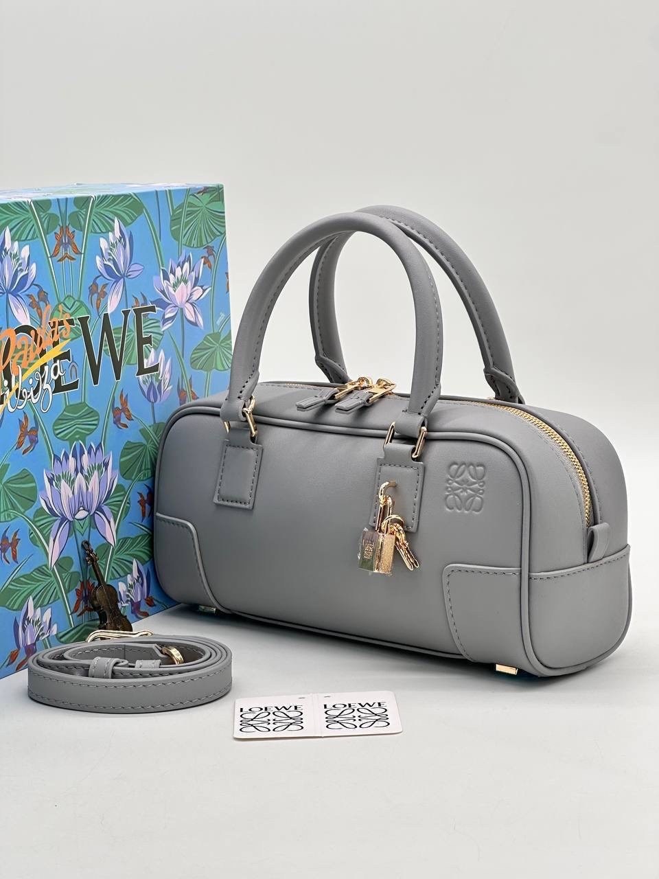 сумка loewe,женская брендовая сумка,сумка,сумки женские брендовые,сумка женская loewe кожаная с ручками