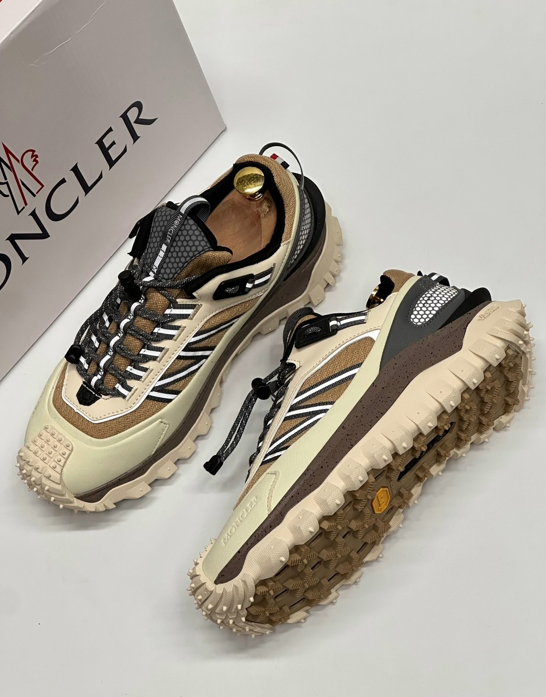 кроссовки moncler trailgrip gtx,кроссовки мужские moncler trailgrip gtx белый,кроссовки moncler,кроссовки moncler trailgrip,мужские кроссовки