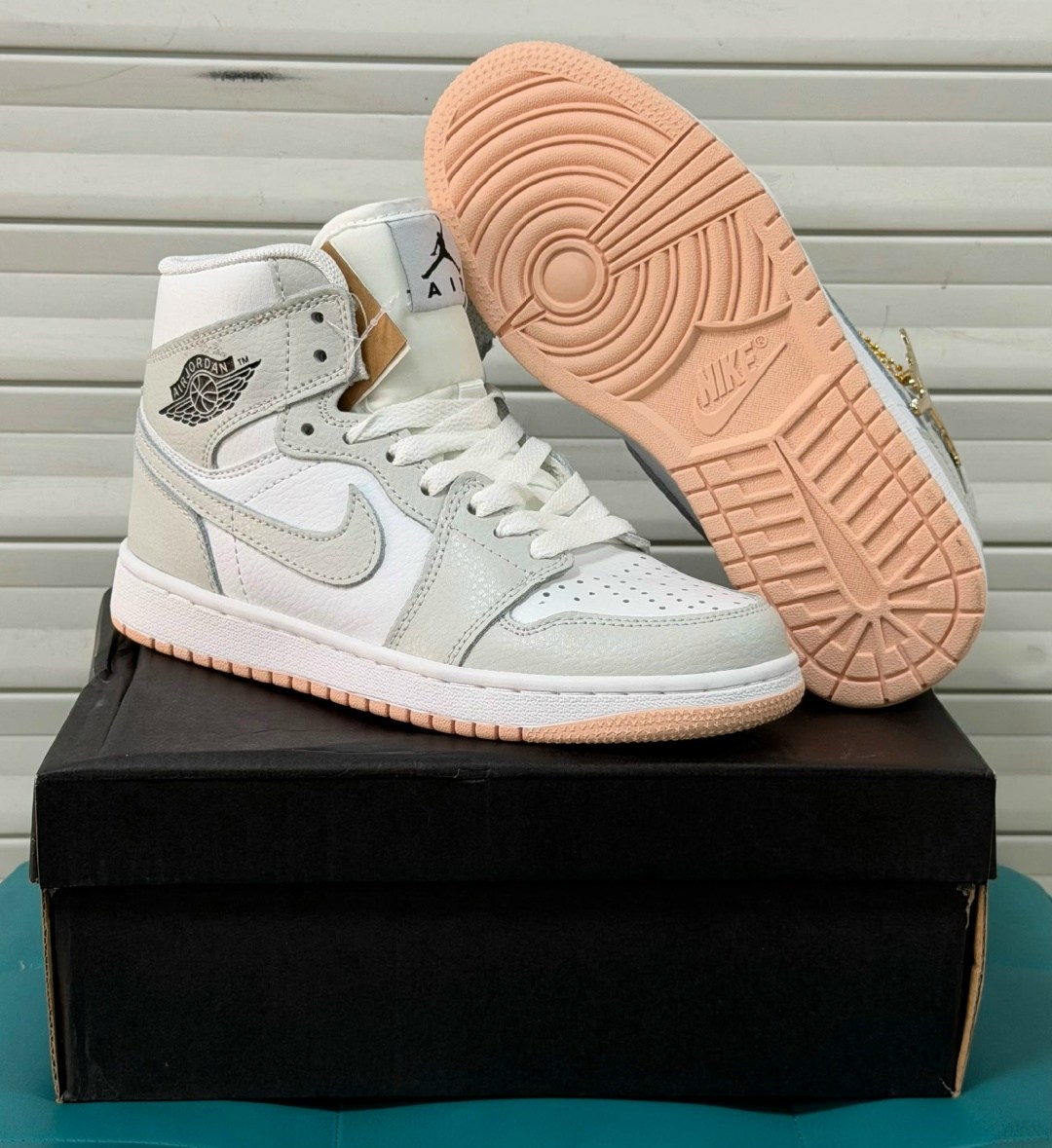 nike air jordan 1 mid,кроссовки женские nike air jordan 1,nike air jordan 1,nike air jordan 1 retro high,nike air jordan 1 retro high og