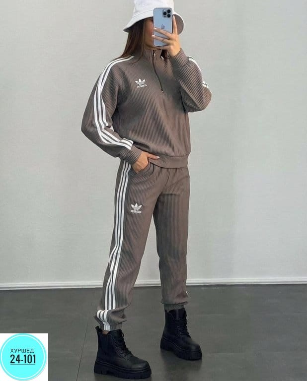 спортивный костюм женский adidas,женский спортивный костюм адидас,костюм спортивный женский,костюм спортивный женский adidas арт. 11897334,костюм женский адидас