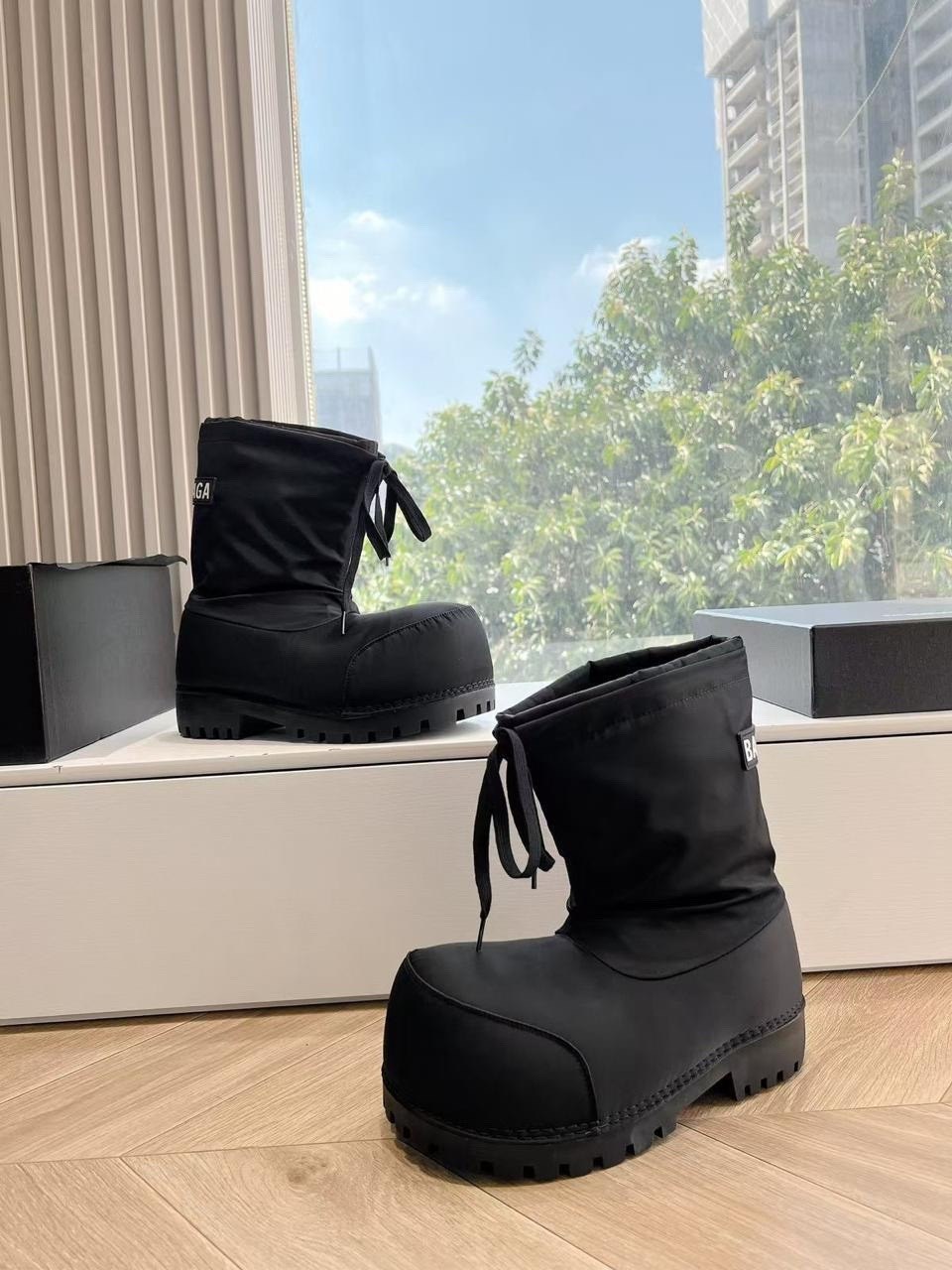 ,зимние женские брендовые ботинки balenciaga alaska fur bootie premium,ботинки модные,ботинки, женская
