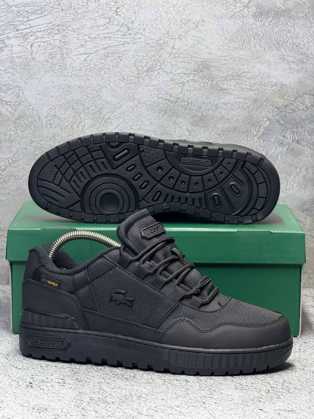 кроссовки мужские lacoste,кроссовки lacoste,низкие кроссовки lacoste черный,мужские кроссовки lacoste t-clip leather чёрный,
