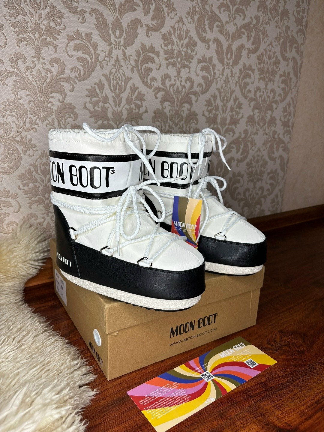 сноубутсы moon boot,детские зимние ботинки moon boot icon nylon белый,женские зимние ботинки moon boot,дутики moon boot,зимние ботинки moon boot