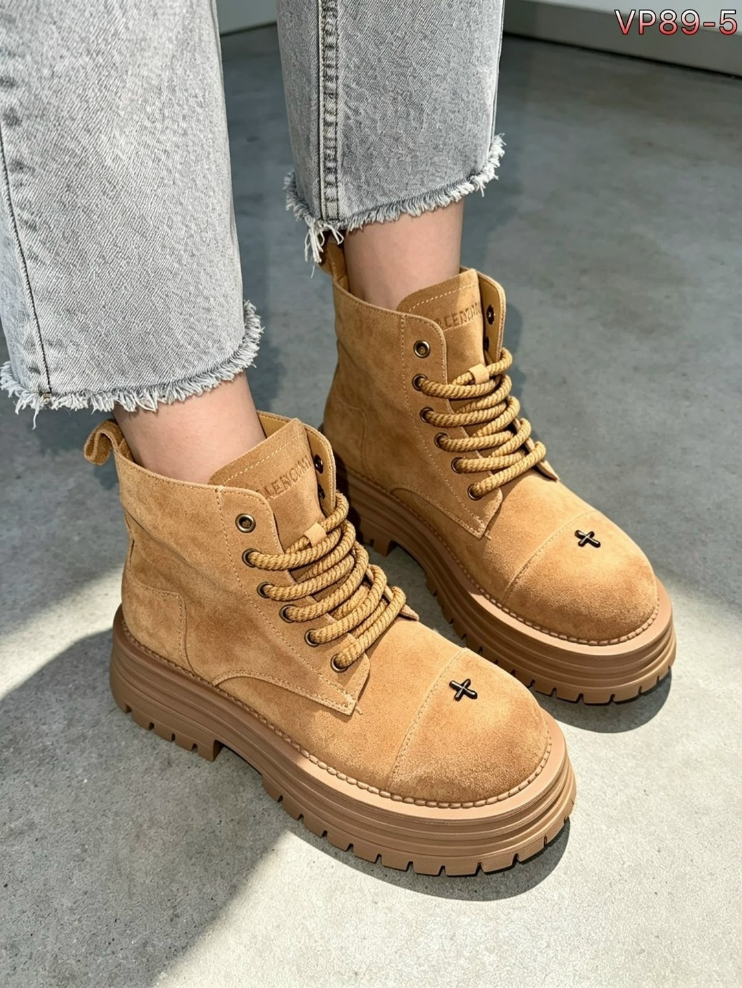 ботинки осенние с натуральным мехом balenciaga,ботинки balenciaga,ботинки осенние с натуральным мехом balenciaga premiumshoes цвет светло-серый,женские зимние ботинки на платформе с натуральным мехом