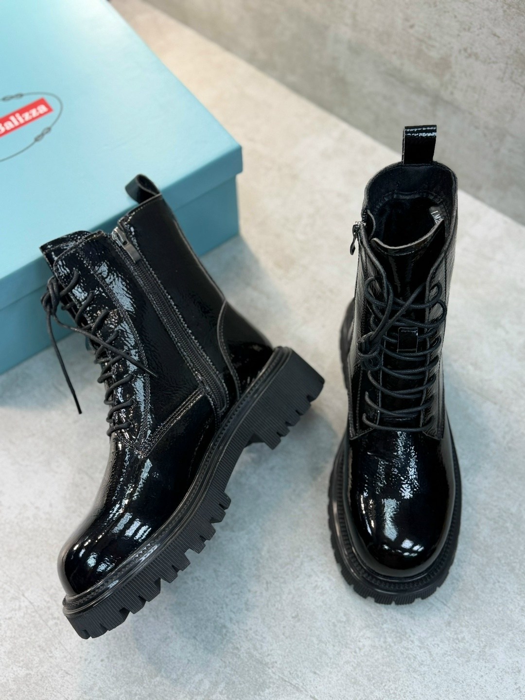 ботинки balenciaga лакированные черные,ботинки balenciaga,,ботинки женские,зимняя  баленсиага