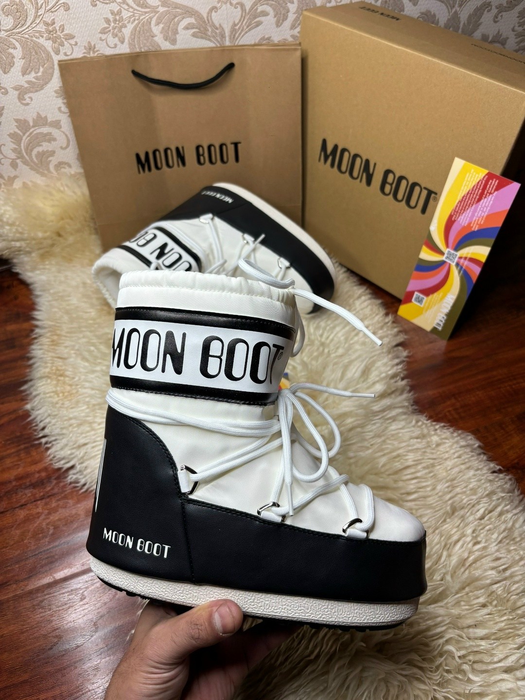 сноубутсы moon boot,детские зимние ботинки moon boot icon nylon белый,женские зимние ботинки moon boot,дутики moon boot,зимние ботинки moon boot
