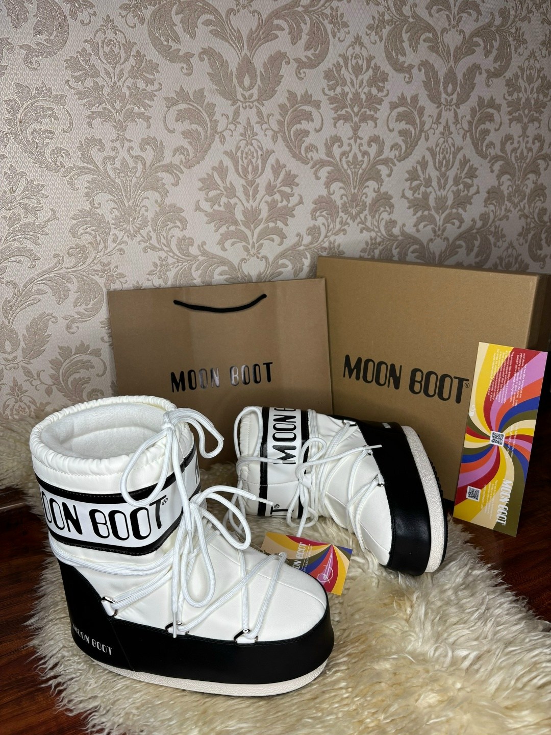сноубутсы moon boot,детские зимние ботинки moon boot icon nylon белый,женские зимние ботинки moon boot,дутики moon boot,зимние ботинки moon boot