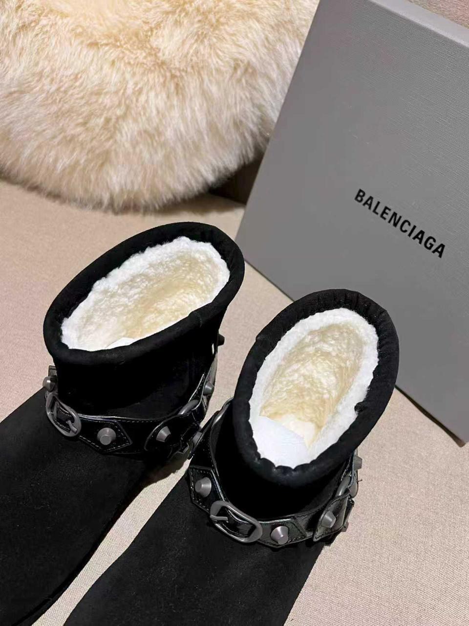 ботинки balenciaga,угги женские,женские ботинки с мехом,,женские кроссовки balenciaga