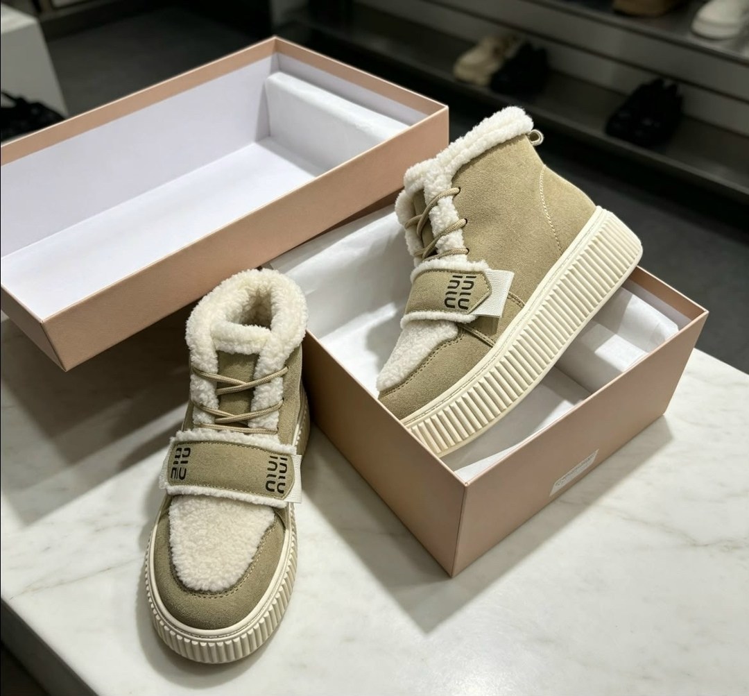 высокие тёплые кеды шанель,высокие женские зимние кеды chanel,,кроссовки утепленные зимние теплые комфортные chanel,кроссовки зимние на меху chanel