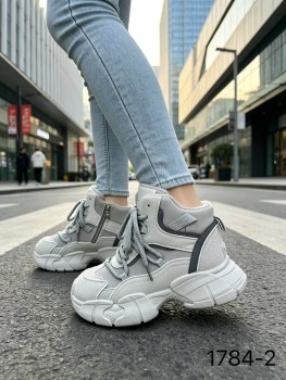 Ботинки