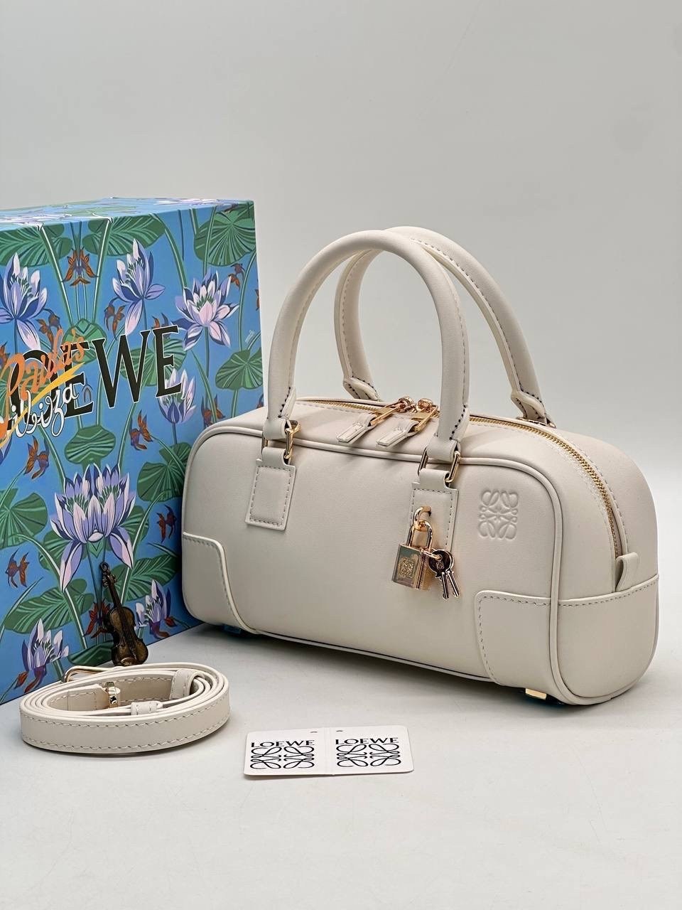 женская брендовая сумка,сумки женские брендовые,loewe сумка,сумка женская loewe,брендовые сумочки