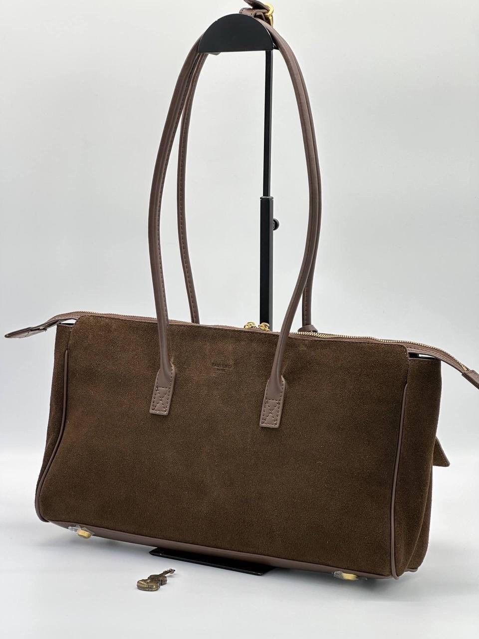 сумка balenciaga,женская замшевая сумка balenciaga коричневая с кожаными вставками,сумка из натуральной замши,сумка balenciaga bel air из замши,замшевая сумка