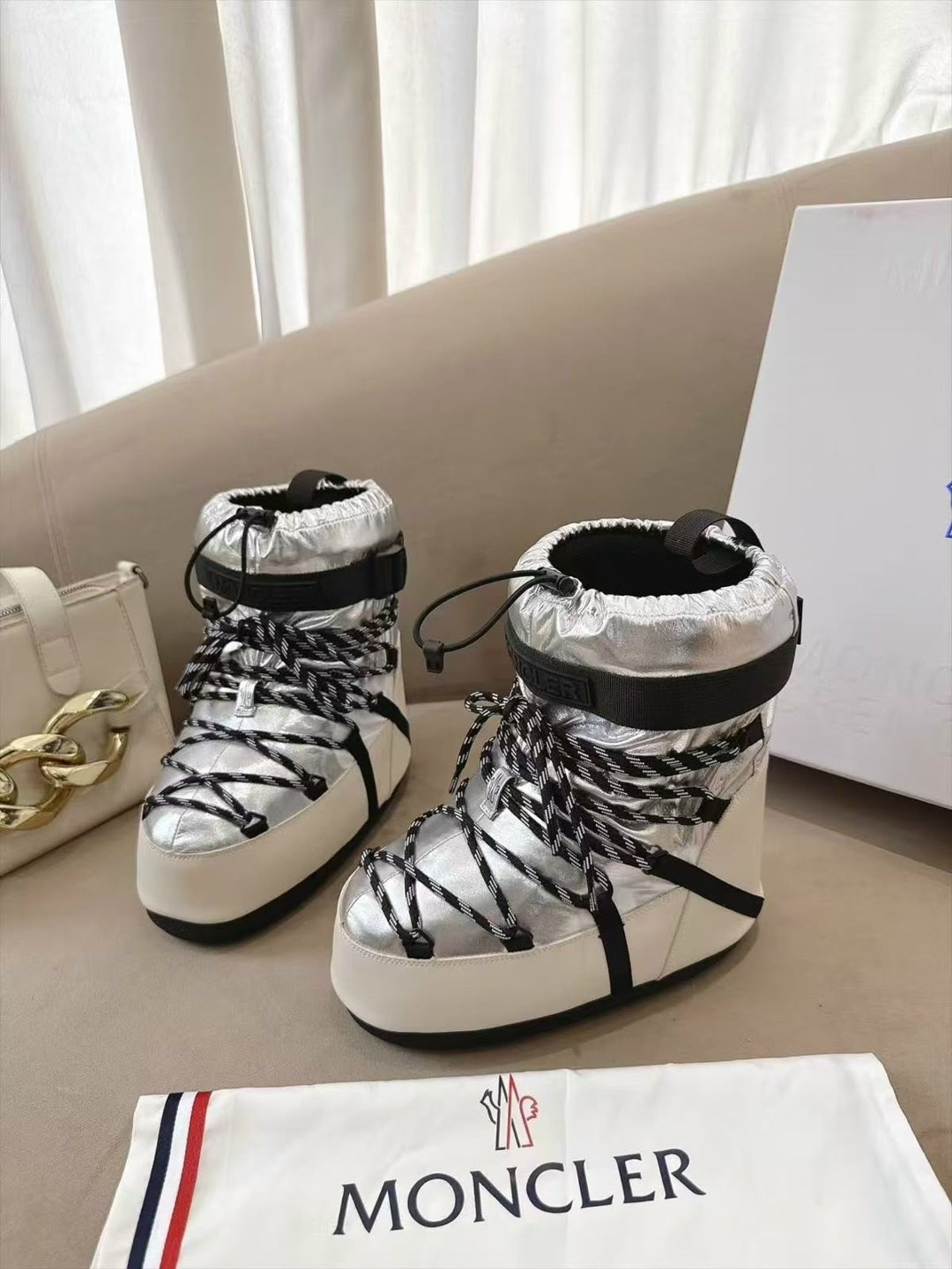 ,женские луноходы,луноходы  женская,луноходы moon boot,зимние ботинки moon boot