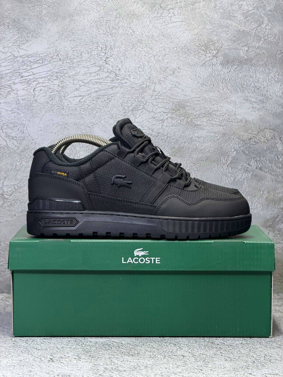 кроссовки мужские lacoste,кроссовки lacoste,низкие кроссовки lacoste черный,мужские кроссовки lacoste t-clip leather чёрный,
