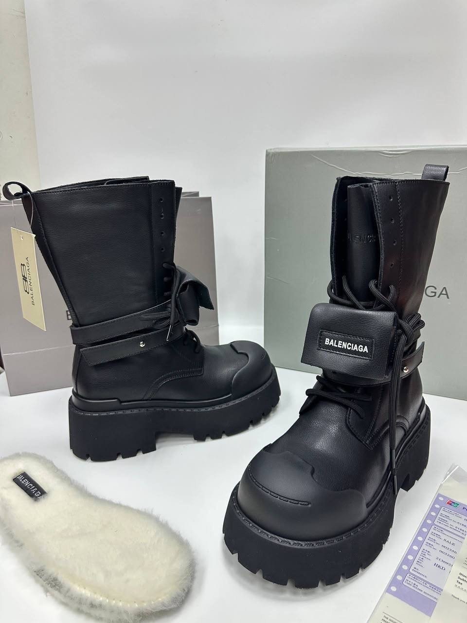 ботинки balenciaga,,ботинки осенние с натуральным мехом balenciaga,женская ,ботинки