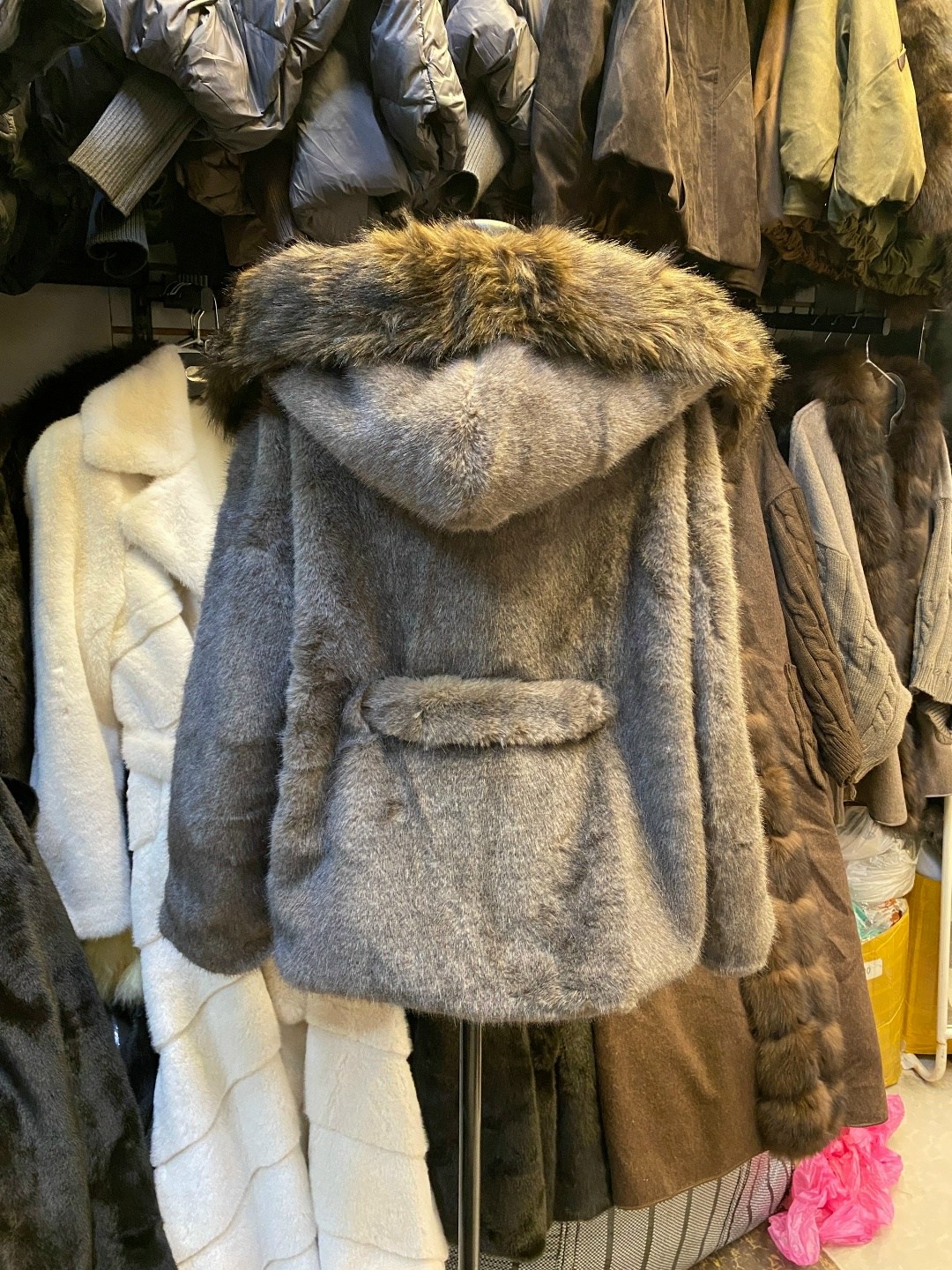шубка,женская шуба,шуба искусственная,шуба,шуба норковая с капюшоном