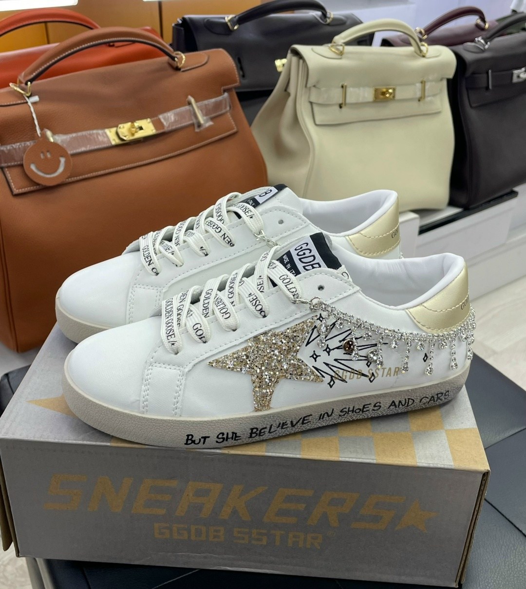 ,golden goose кроссовки,кеды golden goose,кроссовки модные,женские кроссовки