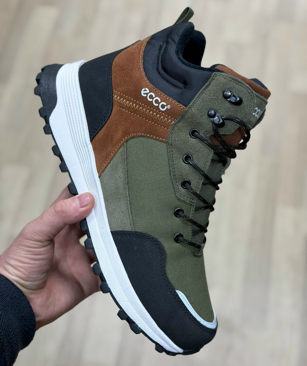 кроссовки ecco мужские зимние,ботинки мужские ecco зимние,зимние ботинки ecco,зимние мужские кроссовки,кроссовки мужские ecco зима в нутри мех