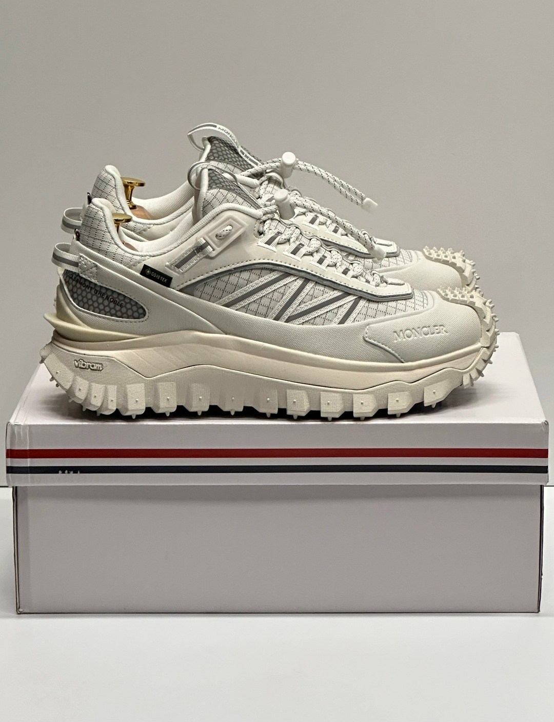 кроссовки мужские moncler trailgrip gtx белый,кроссовки moncler,moncler trailgrip gtx,кроссовки,низкие кроссовки
