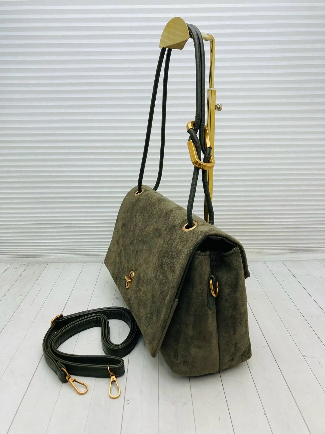 замшевая сумка,кожаная сумка сэтчел liya suede coccinelle,сумка coccinelle,coccinelle сумка liya suede,сумка женская