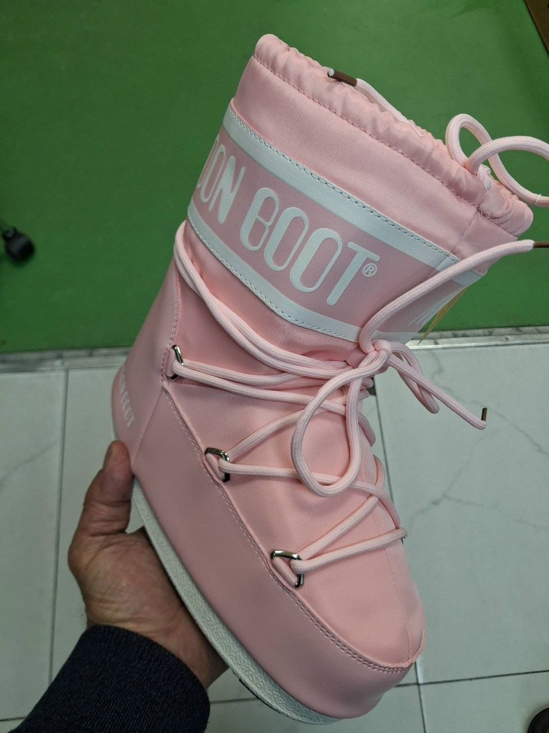 ботинки moon boot,зимние ботинки moon boot,,женские зимние ботинки moon boot,зимние сапоги moon boot