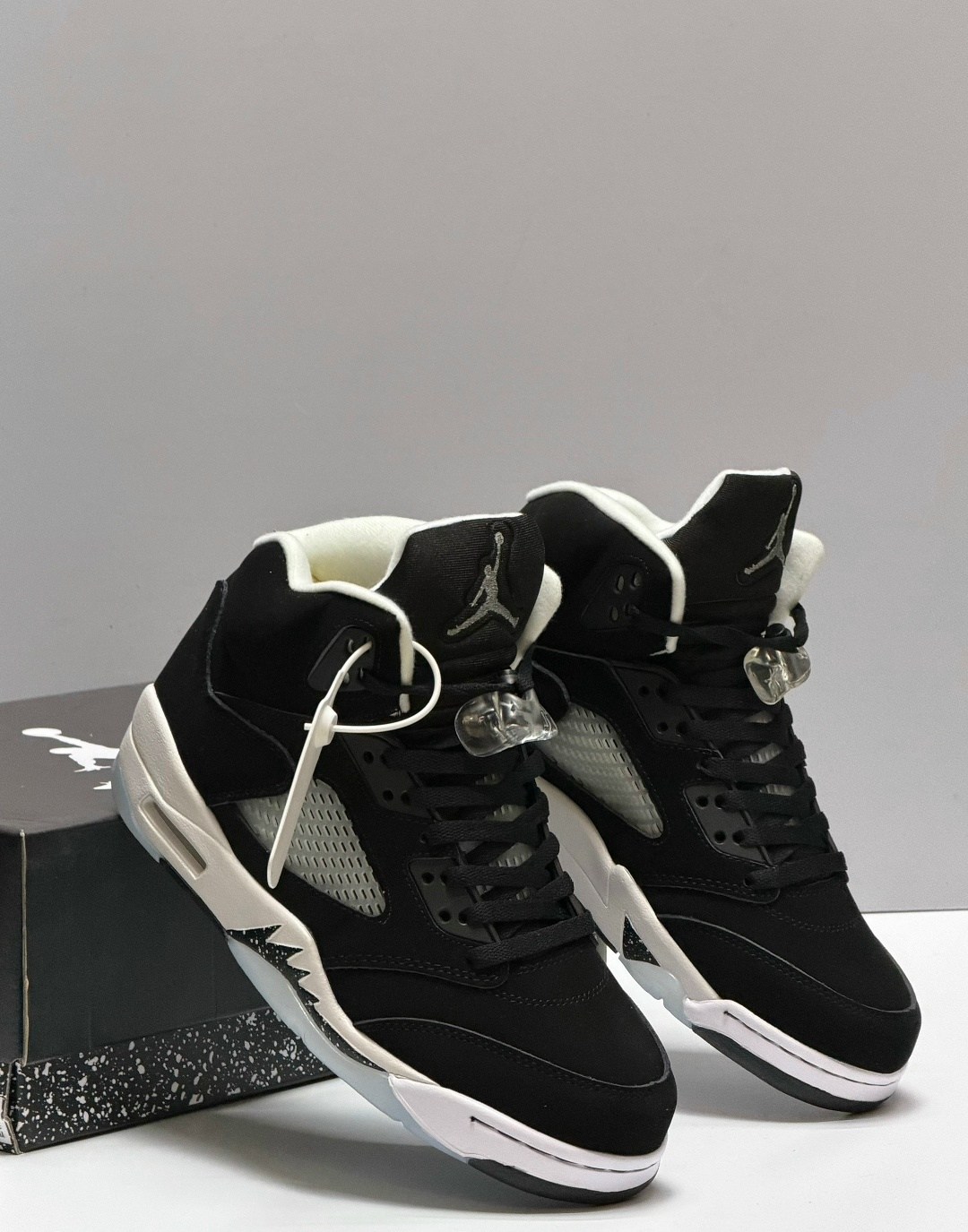 кроссовки jordan air jordan 5 retro,air jordan 5,кроссовки air jordan 5 retro oreo,кроссовки,кроссовки air jordan 5 retro