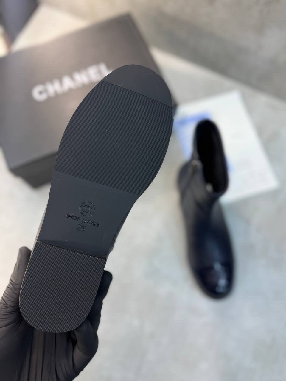 сапоги chanel,chanel ботинки,сапоги шанель,,ботильоны chanel