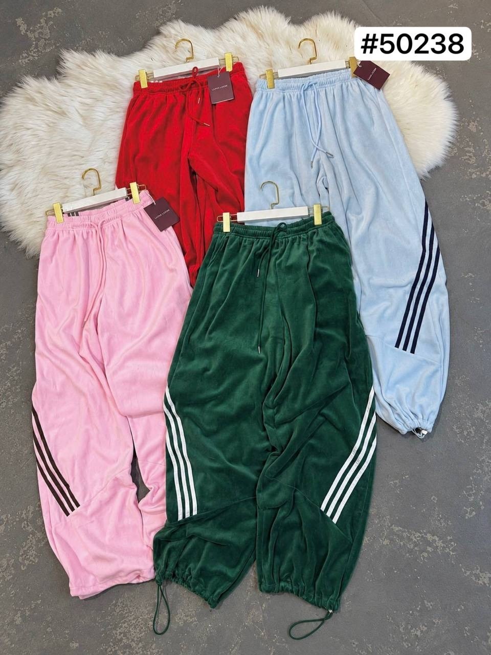 широкие штаны,спортивные штаны,широкие брюки,брюки с лампасами