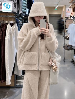 Костюм