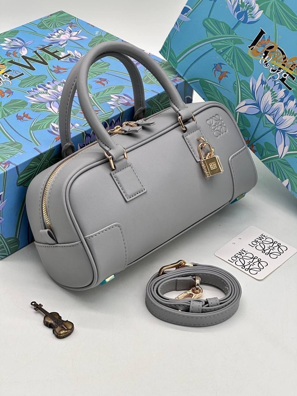 сумка loewe,женская брендовая сумка,сумка,сумки женские брендовые,сумка женская loewe кожаная с ручками