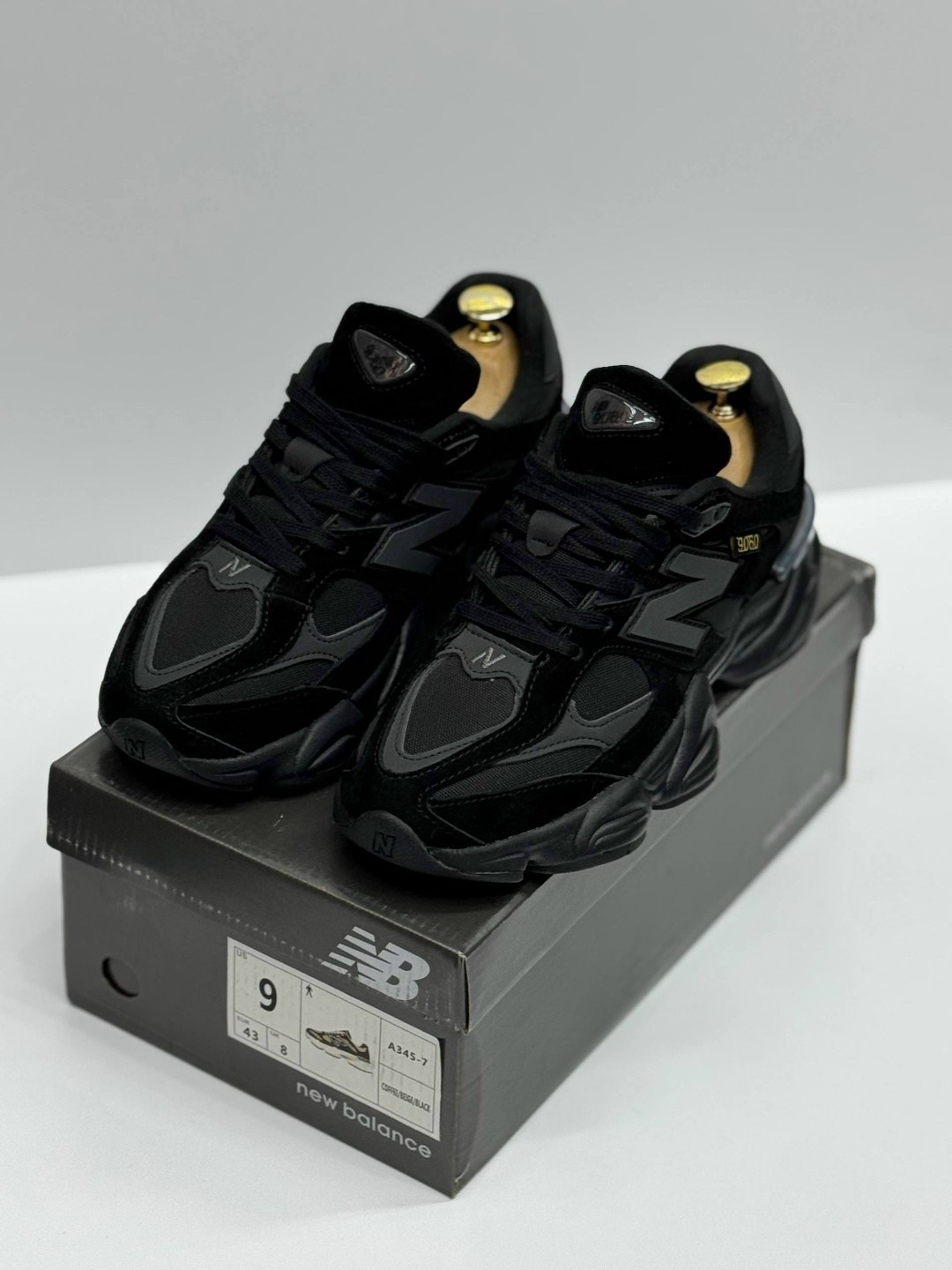 кроссовки adidas,кроссовки мужские adidas,кроссовки мужские,кроссовки,кроссовки мужские adidas ozweego