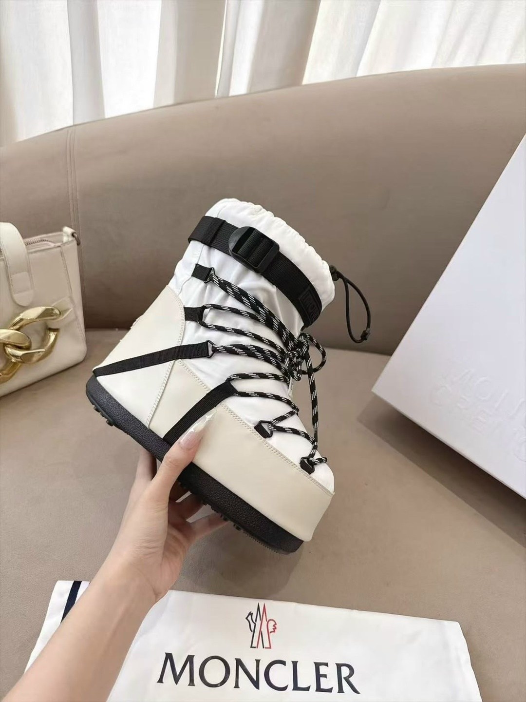 ,женские луноходы,луноходы  женская,луноходы moon boot,зимние ботинки moon boot