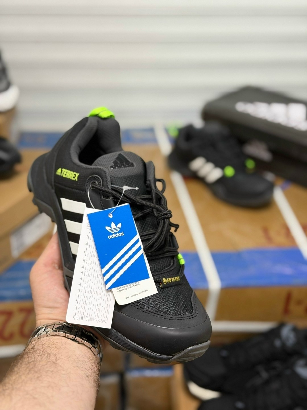 кроссовки adidas terrex,кроссовки мужские adidas terrex,adidas кроссовки для хайкинга terrex ax3 черный,кроссовки adidas,кроссовки adidas мужские