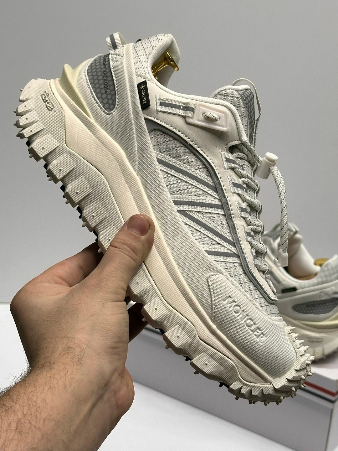 кроссовки мужские moncler trailgrip gtx белый,кроссовки moncler,moncler trailgrip gtx,кроссовки,низкие кроссовки