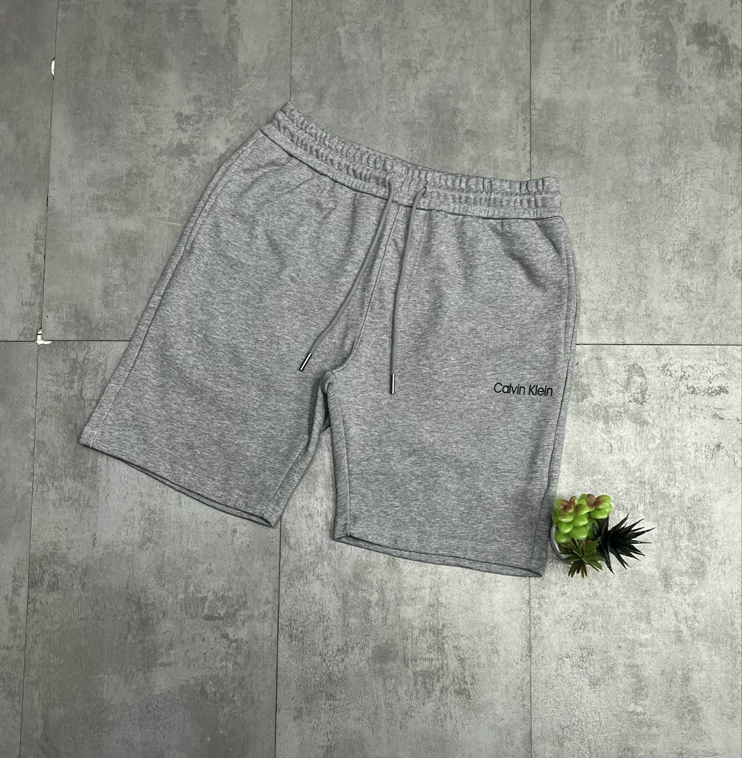 спортивные брюки свободного кроя calvin klein черный,мужские спортивные брюки calvin klein,брюки спортивные calvin klein,шорты мужские,шорты мужские черные
