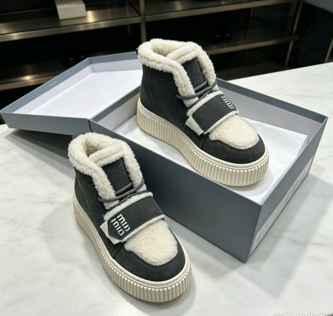 высокие тёплые кеды шанель,высокие женские зимние кеды chanel,,кроссовки утепленные зимние теплые комфортные chanel,кроссовки зимние на меху chanel
